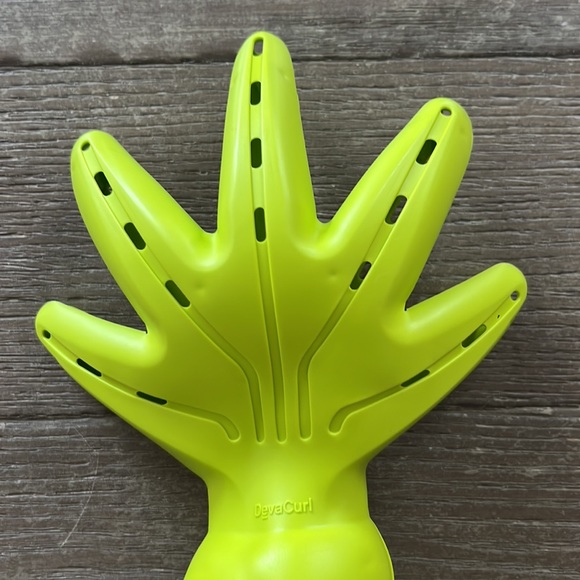 DevaCurl DEVAFUSER Universal Diffuser For All Curls - Picture 3 of 11